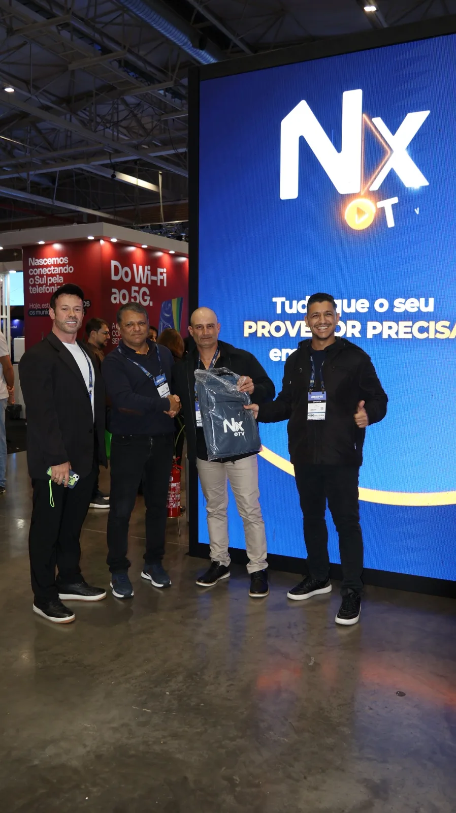 Equipe NXTV acompanha demonstração de conteúdo e esportes